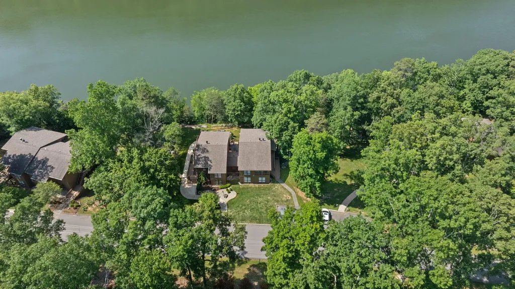 94-3 Woodson Bend Resort Bronston KY 42518