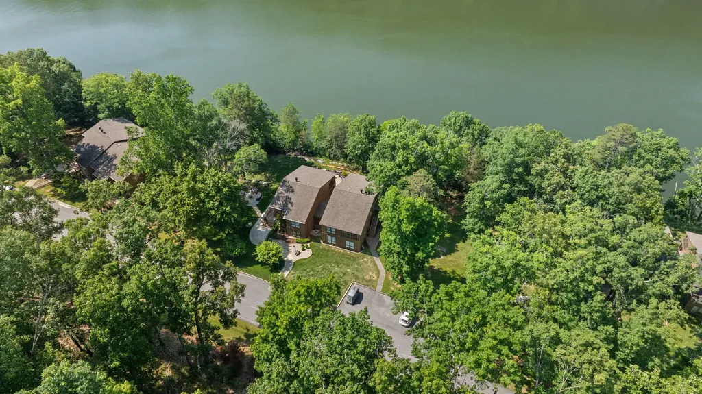 94-3 Woodson Bend Resort Bronston KY 42518