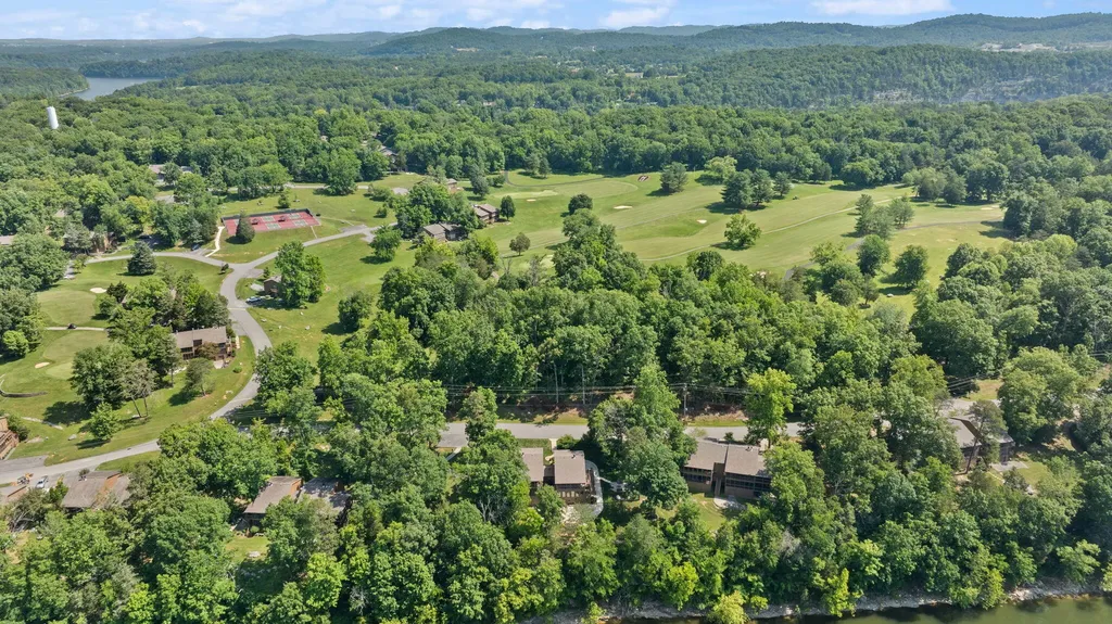 94-3 Woodson Bend Resort Bronston KY 42518