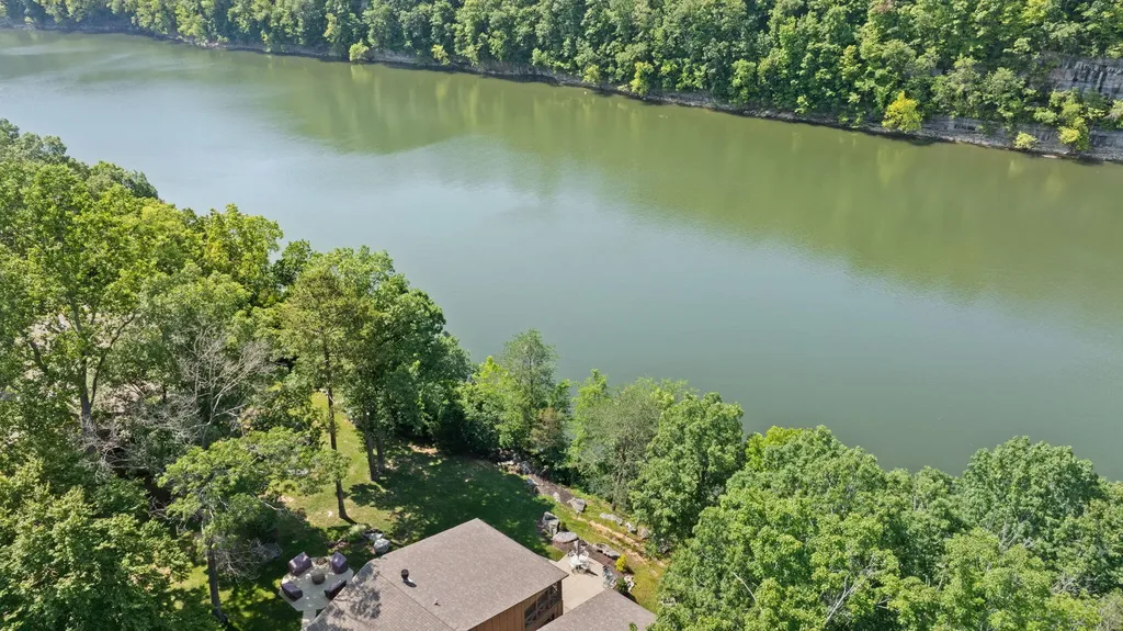 94-3 Woodson Bend Resort Bronston KY 42518