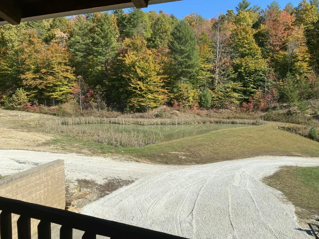 431 Harold Luke Road Campton KY 41301