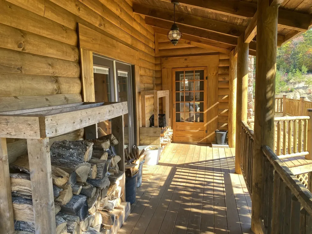 431 Harold Luke Road Campton KY 41301