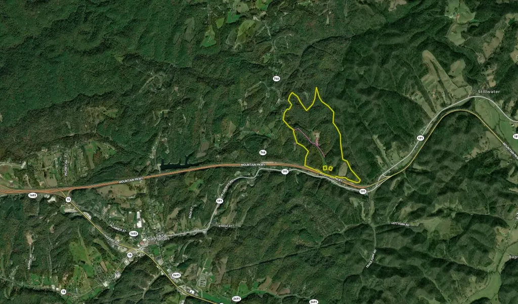 431 Harold Luke Road Campton KY 41301