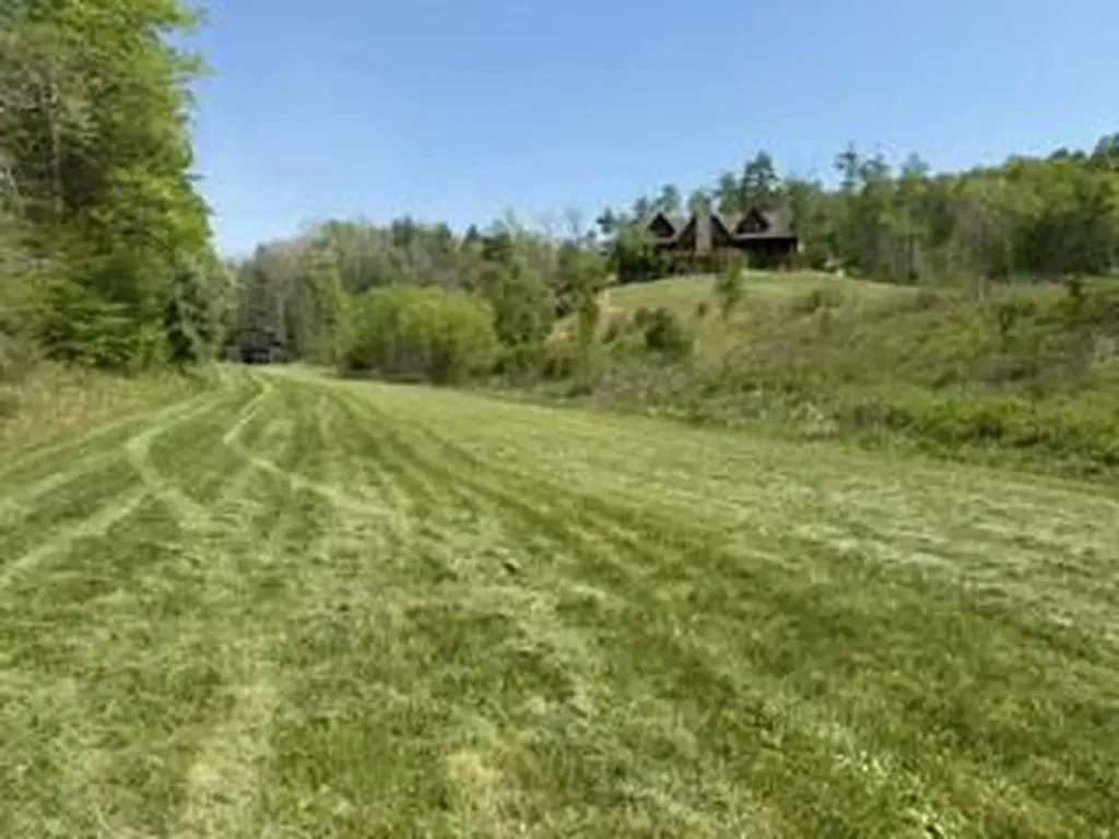 431 Harold Luke Road Campton KY 41301