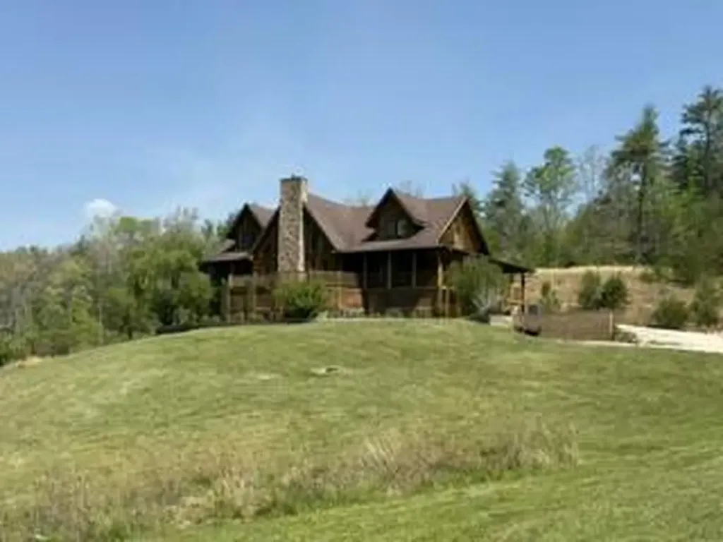 431 Harold Luke Road Campton KY 41301