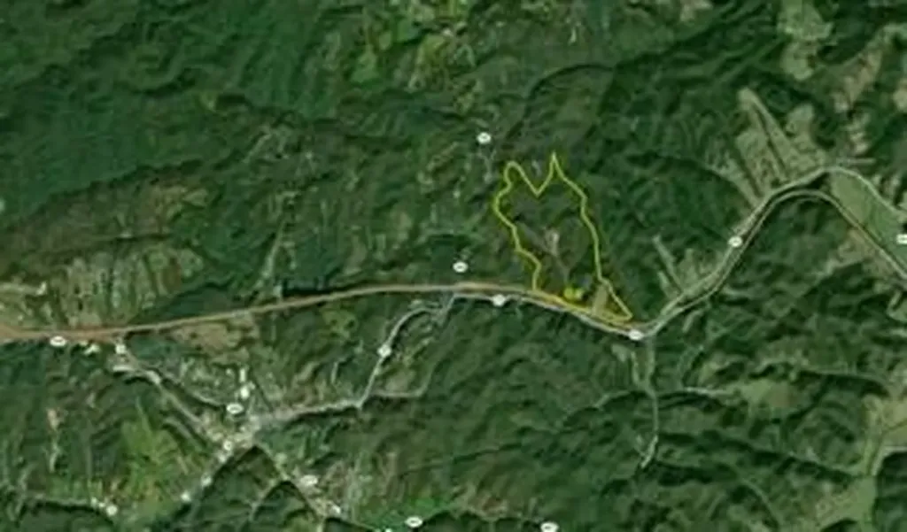 431 Harold Luke Road Campton KY 41301
