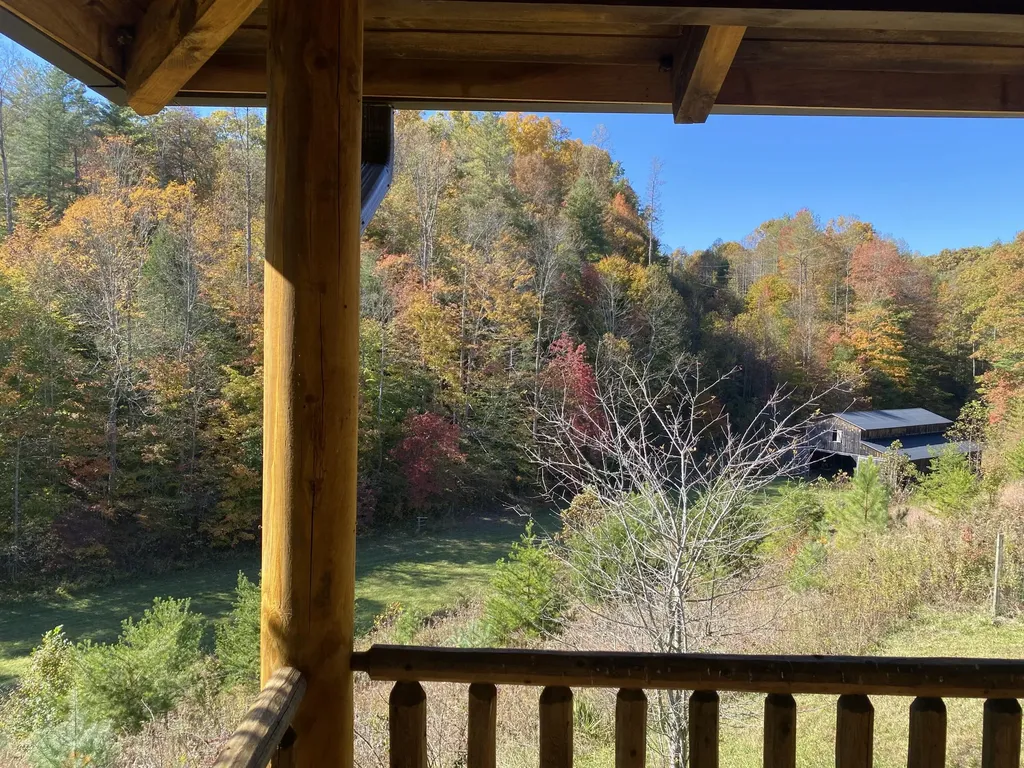 431 Harold Luke Road Campton KY 41301