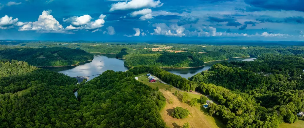 00 J Tucker Lane Russell Springs KY 42642