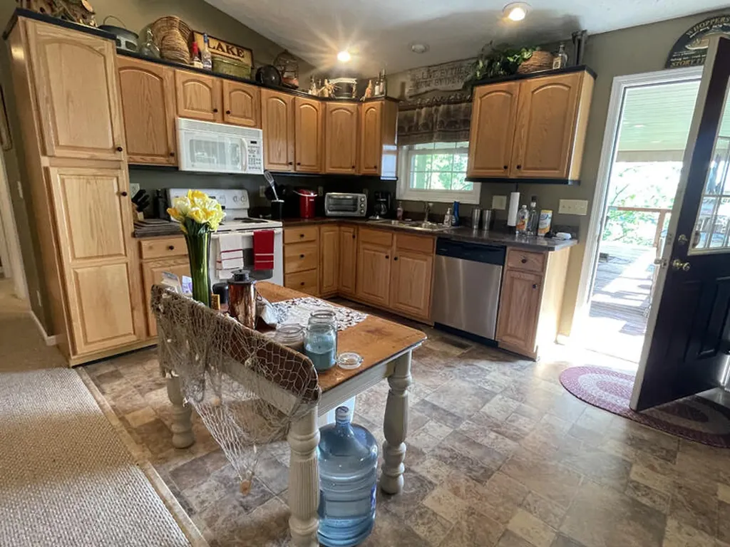 564 Lakescene Subd. Street Nancy KY 42544