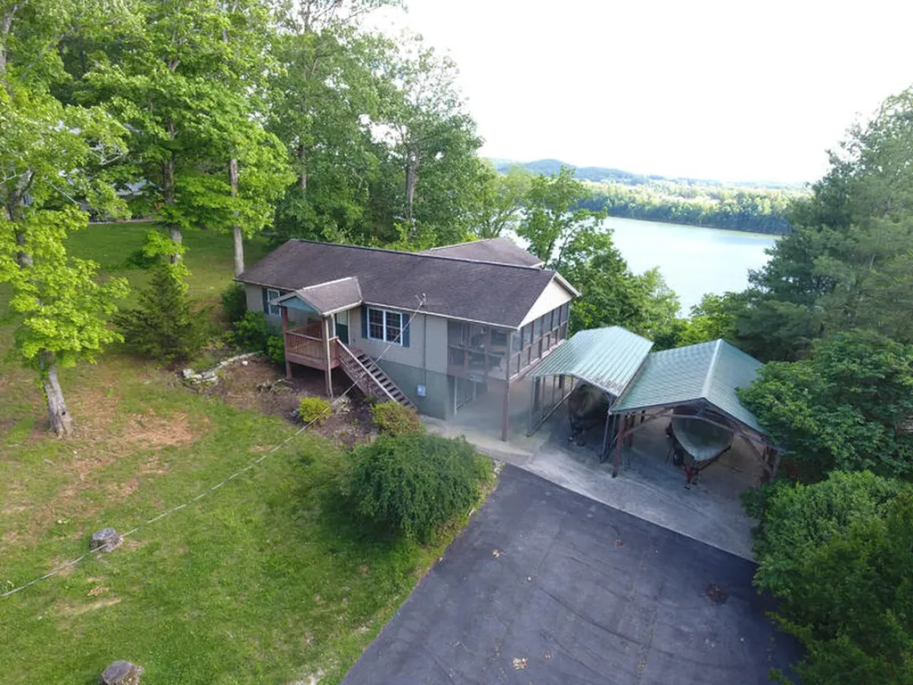564 Lakescene Subd. Street Nancy KY 42544