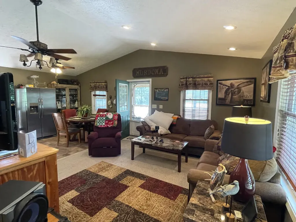 564 Lakescene Subd. Street Nancy KY 42544