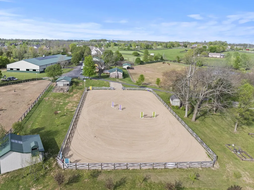106 Sand Piper Court Midway KY 40347