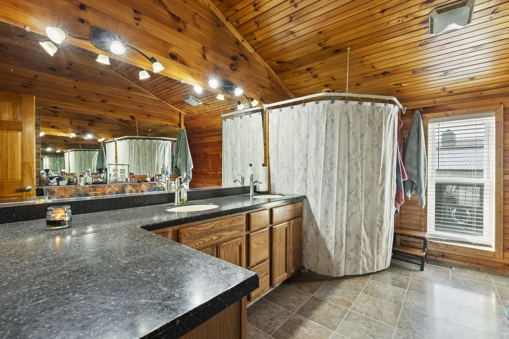 106 Sand Piper Court Midway KY 40347