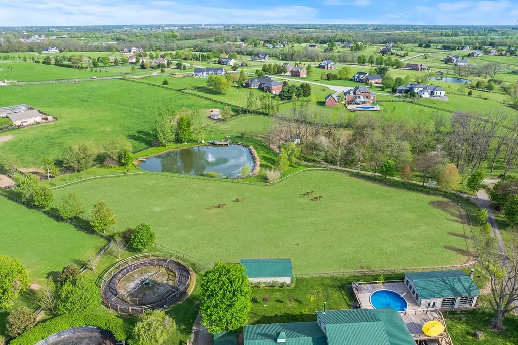 106 Sand Piper Court Midway KY 40347