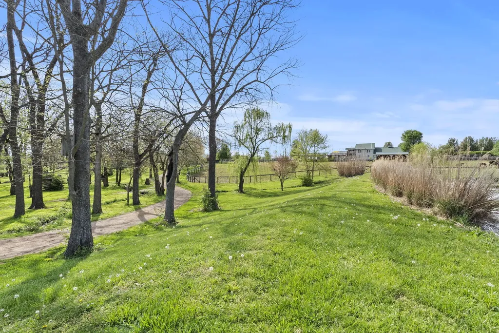 106 Sand Piper Court Midway KY 40347