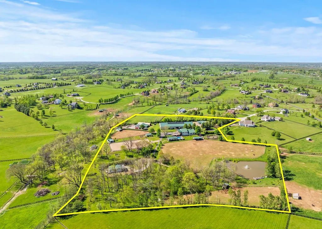 106 Sand Piper Court Midway KY 40347