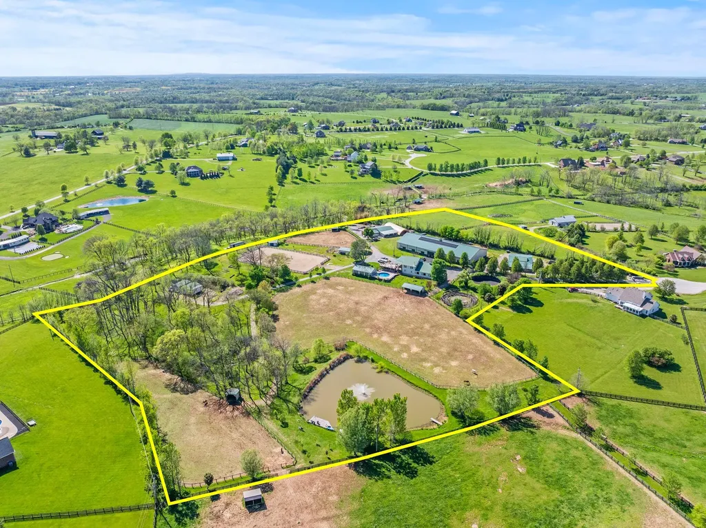 106 Sand Piper Court Midway KY 40347