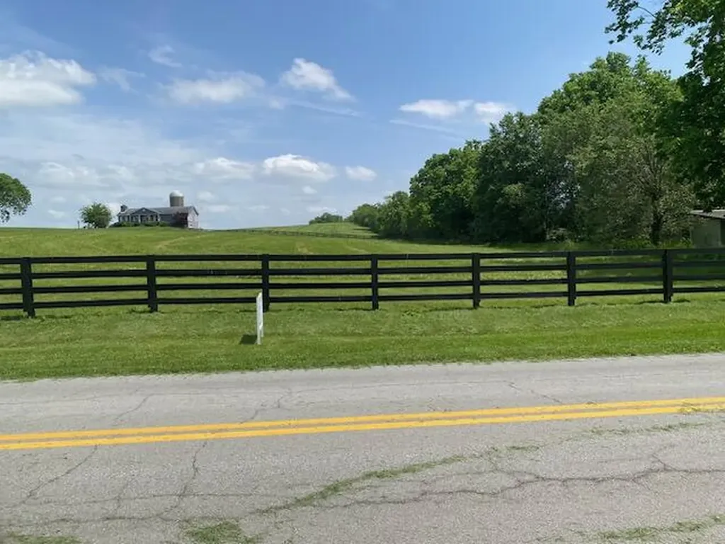 1809 Warwick Road Harrodsburg KY 40330