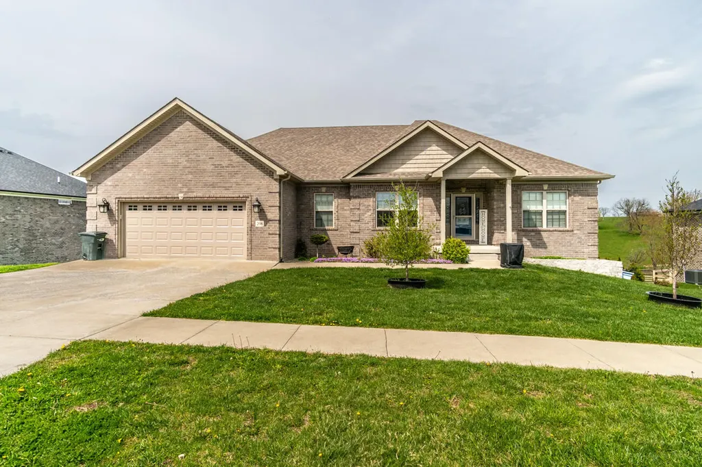 206 Trillium Lp Richmond KY 40475