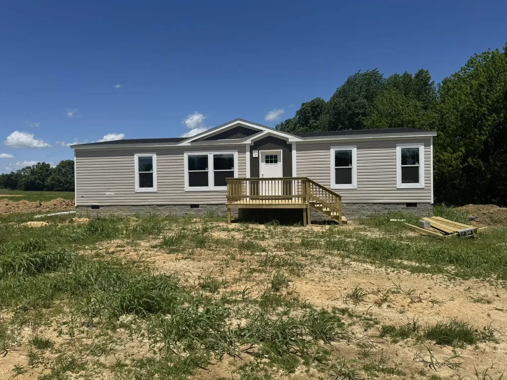 165 Drew Lane Campbellsville KY 42718