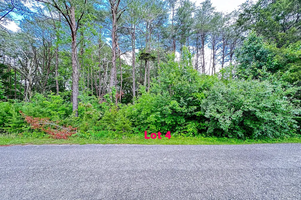 Lot 4 Cedar Pointe Drive Somerset KY 42501