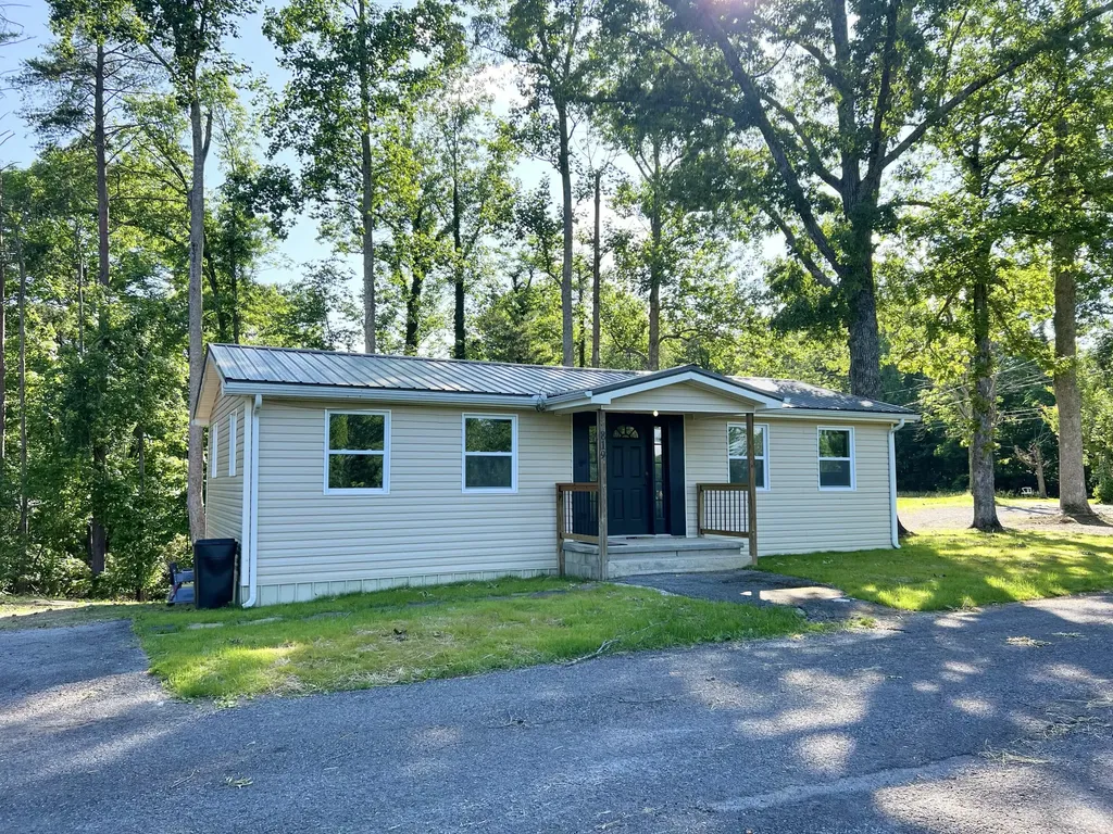 819 Scotts Chapel Road Jamestown KY 42629