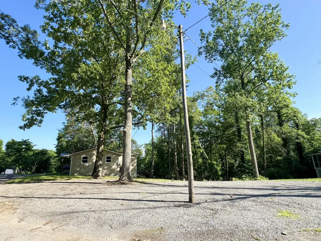819 Scotts Chapel Road Jamestown KY 42629