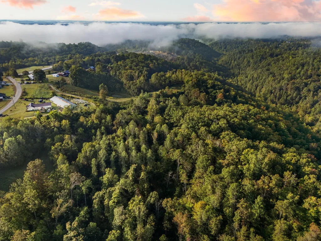 312 Poor Farm Road Beattyville KY 41311