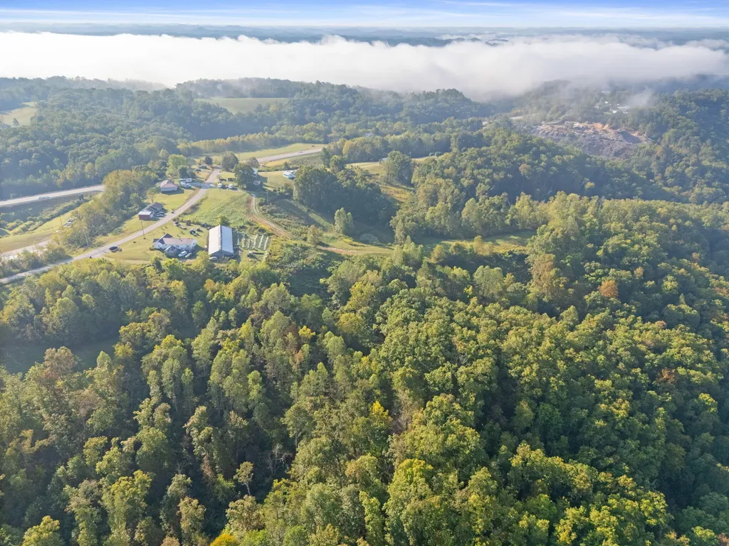 312 Poor Farm Road Beattyville KY 41311