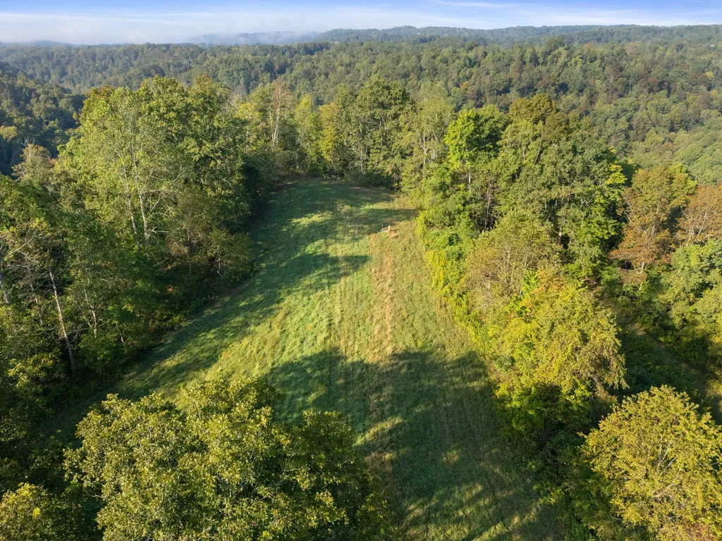 312 Poor Farm Road Beattyville KY 41311