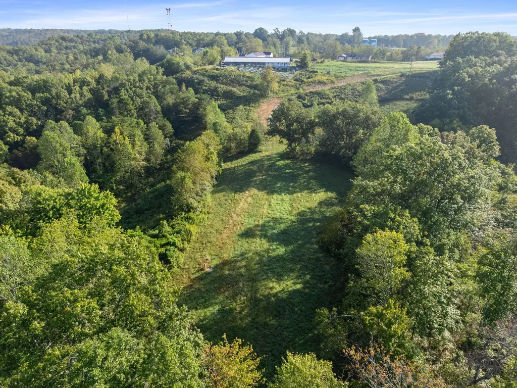 312 Poor Farm Road Beattyville KY 41311