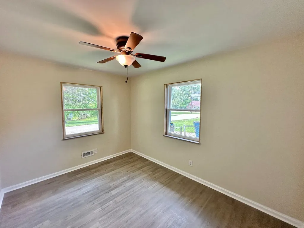10 Kelly Avenue Williamstown KY 41097