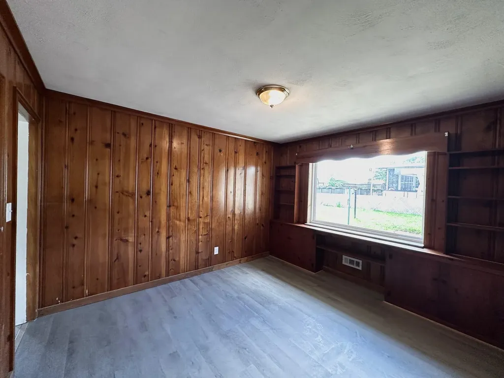 10 Kelly Avenue Williamstown KY 41097