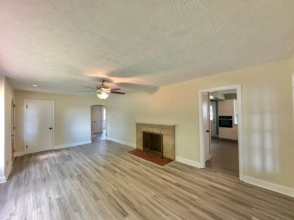10 Kelly Avenue Williamstown KY 41097
