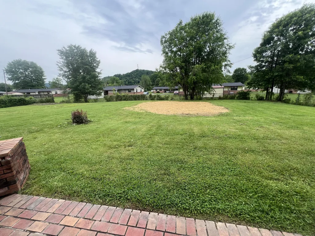 825 N Main Street Barbourville KY 40906