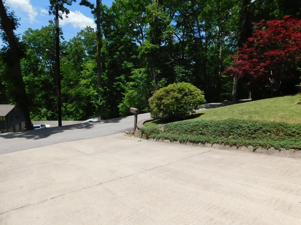 184 Meadow Drive Harlan KY 40831