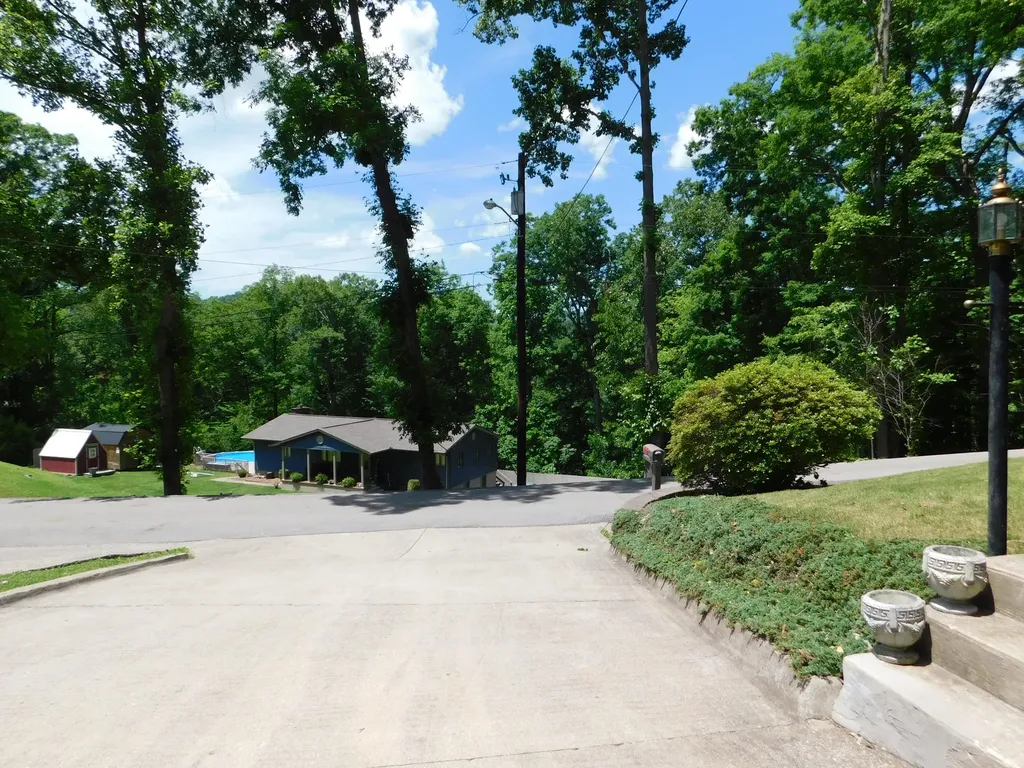 184 Meadow Drive Harlan KY 40831