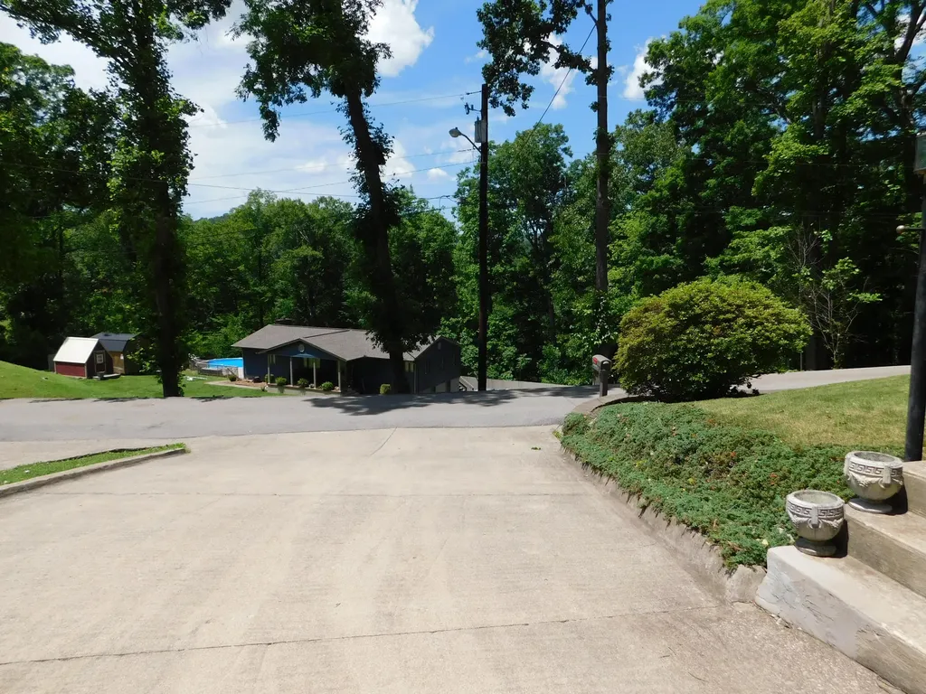 184 Meadow Drive Harlan KY 40831