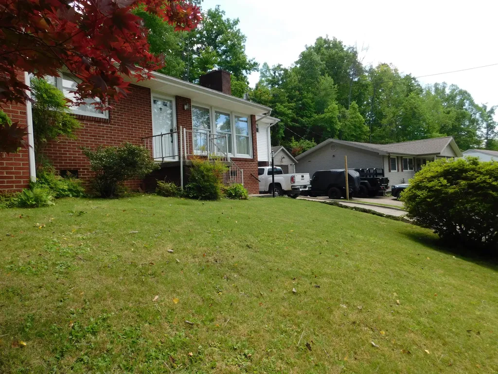 184 Meadow Drive Harlan KY 40831