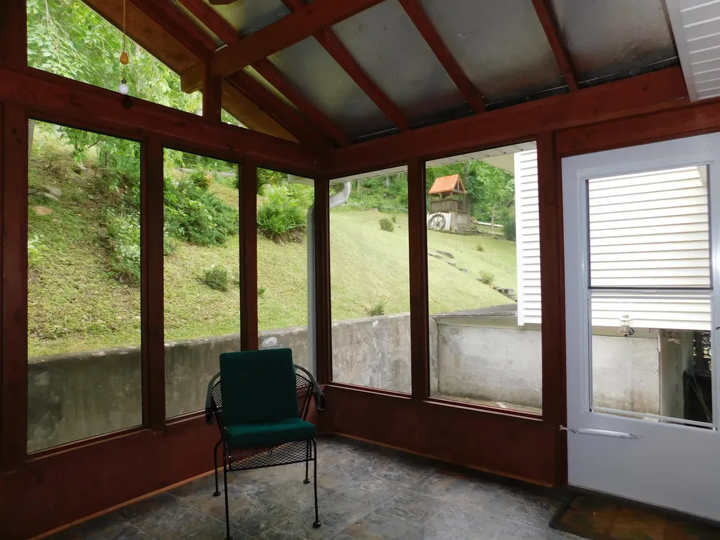 184 Meadow Drive Harlan KY 40831
