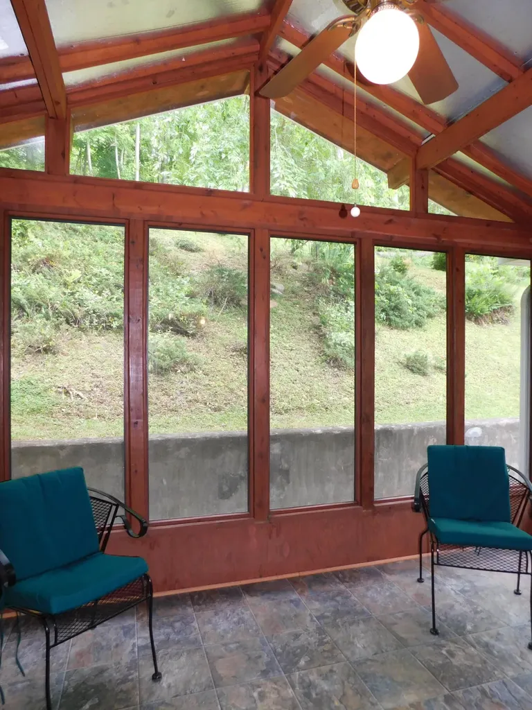 184 Meadow Drive Harlan KY 40831