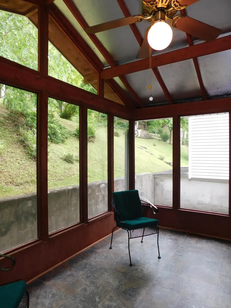184 Meadow Drive Harlan KY 40831