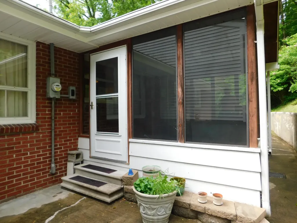 184 Meadow Drive Harlan KY 40831