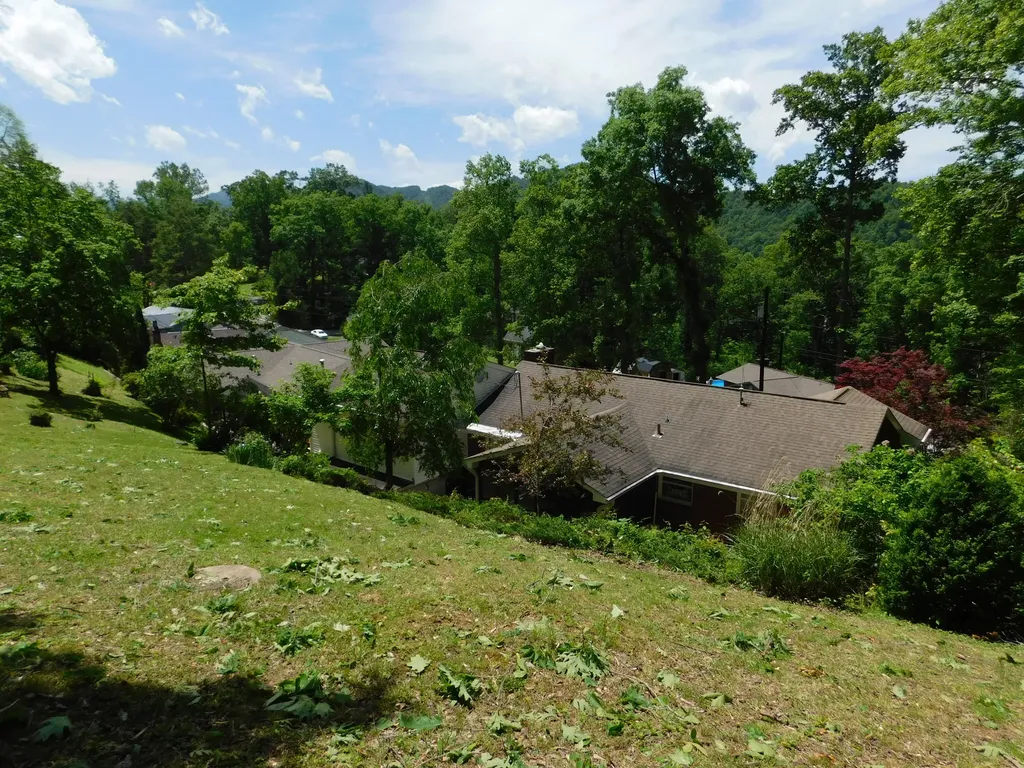 184 Meadow Drive Harlan KY 40831