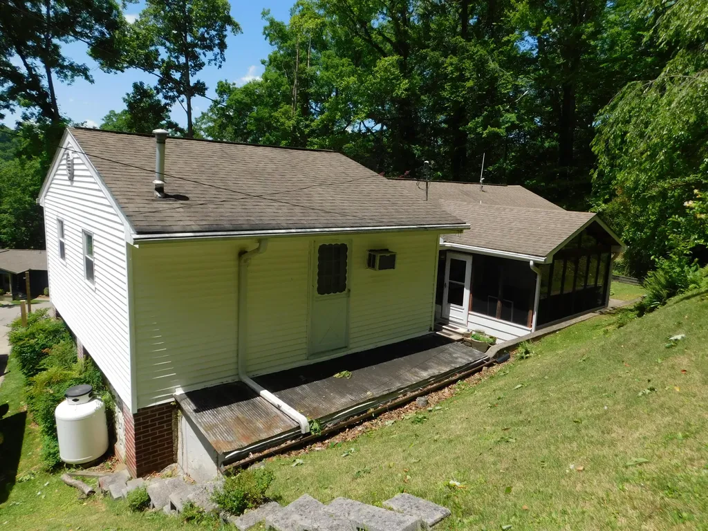 184 Meadow Drive Harlan KY 40831
