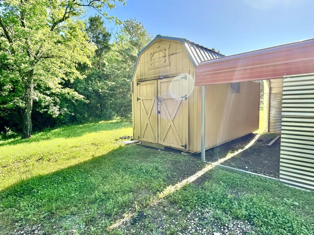 7485 State Highway 1675 Somerset KY 42501
