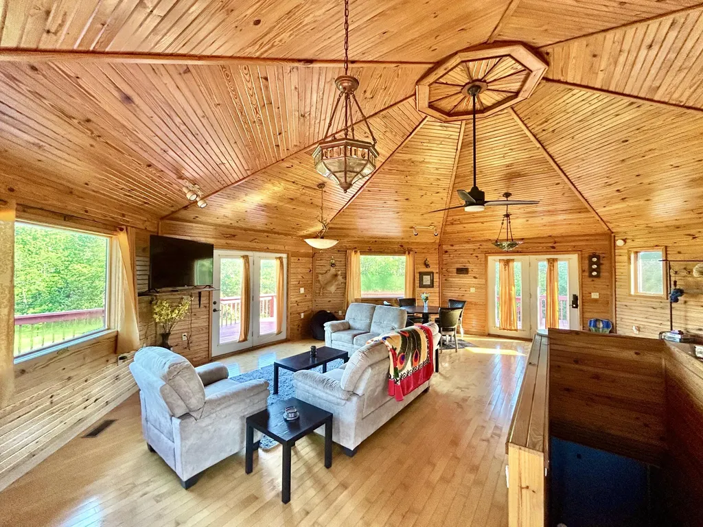 7485 State Highway 1675 Somerset KY 42501