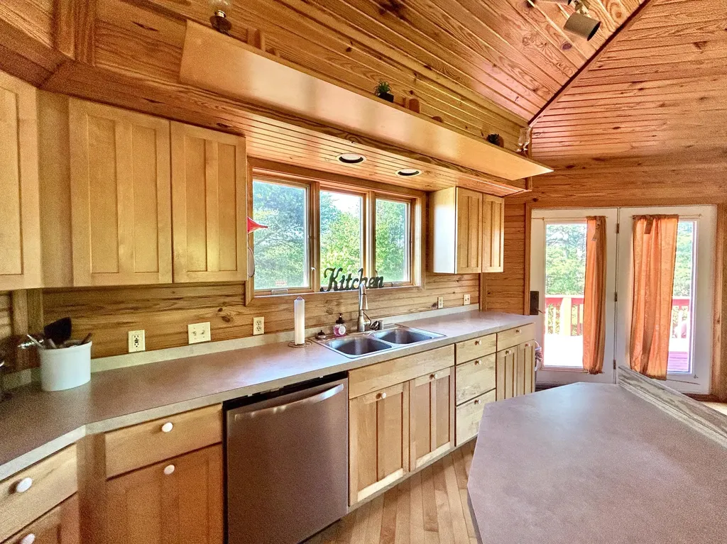 7485 State Highway 1675 Somerset KY 42501