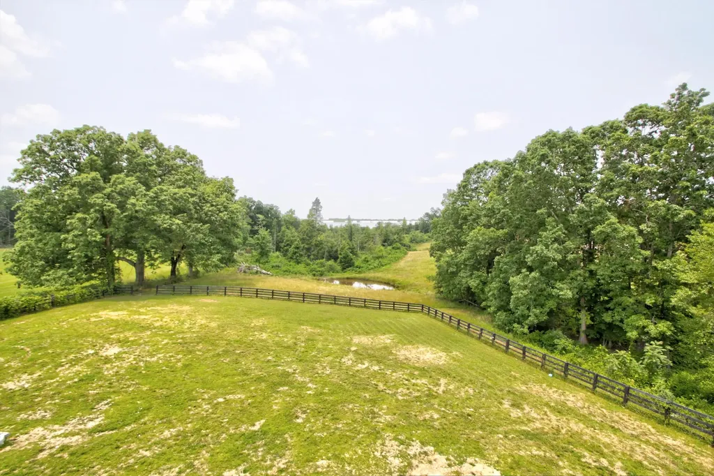 1069 Sinking Creek Road London KY 40741