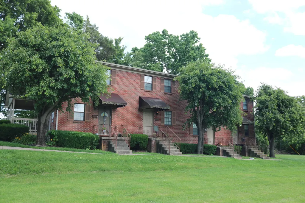 382 W Main Street Carlisle KY 40311